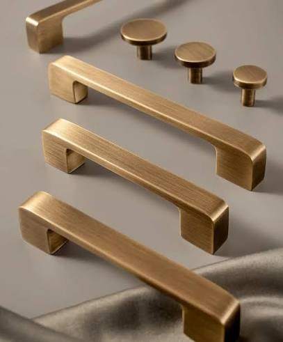 Cabinet hardware and hinge sample