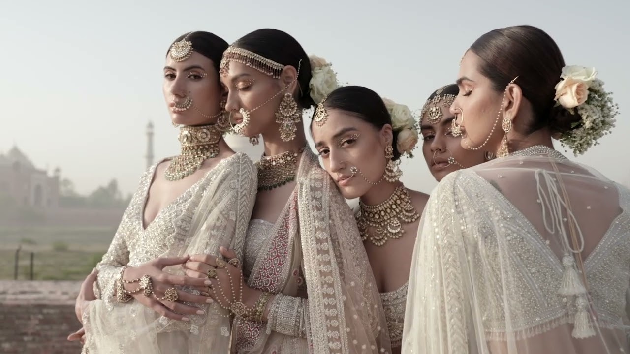 AAKAAR Studio models showcase