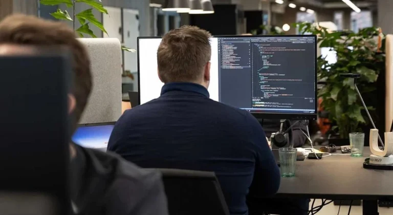 Bàn giao & Hỗ trợ