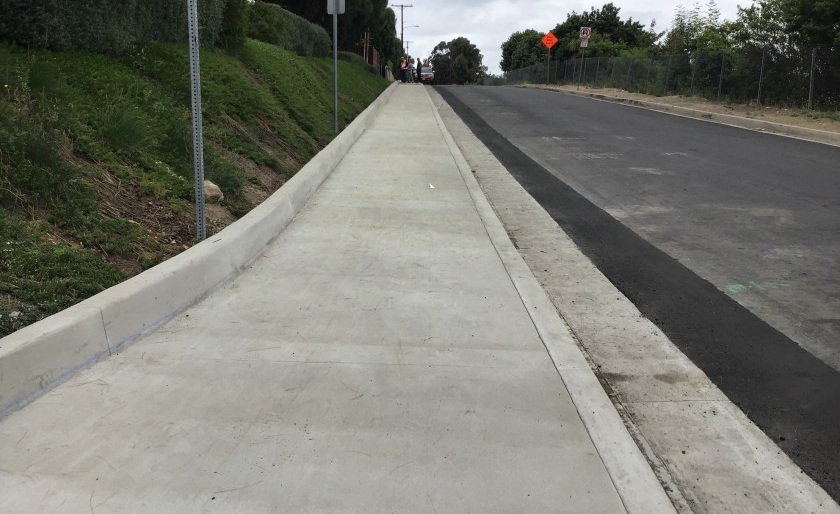 Construction on State Highway in Los Angeles County - Caltrans 07 - 388704